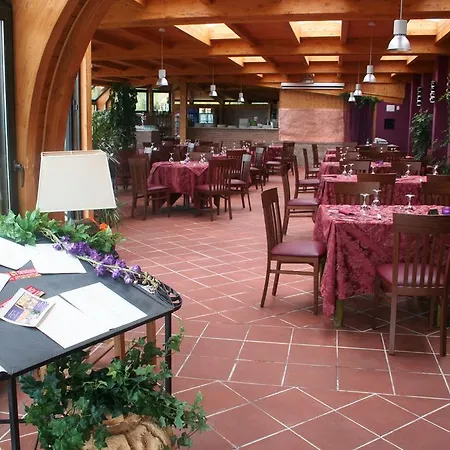 Costa Tiziana Hotel Village 4* קרוטונה