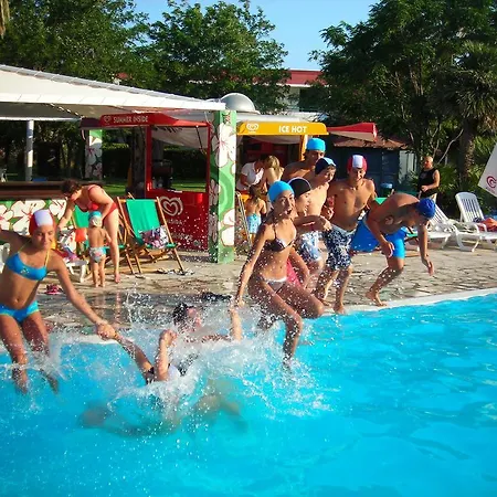Costa Tiziana Hotel Village מלון