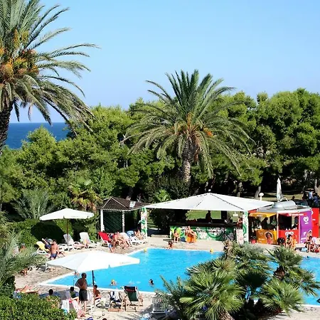 Costa Tiziana Hotel Village מלון קרוטונה