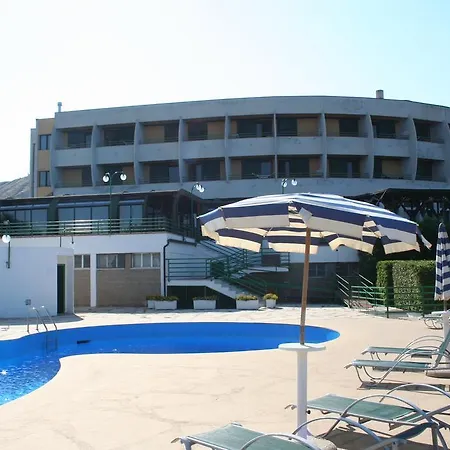 מלון Costa Tiziana Hotel Village קרוטונה